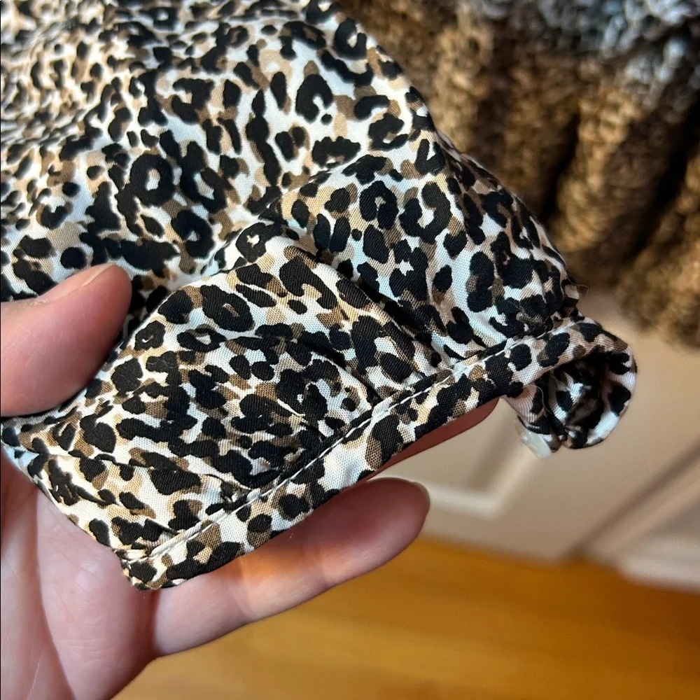 Old Navy Animal Print Blouse XXL Long Sleeve Open Neck - Picture 5 of 9